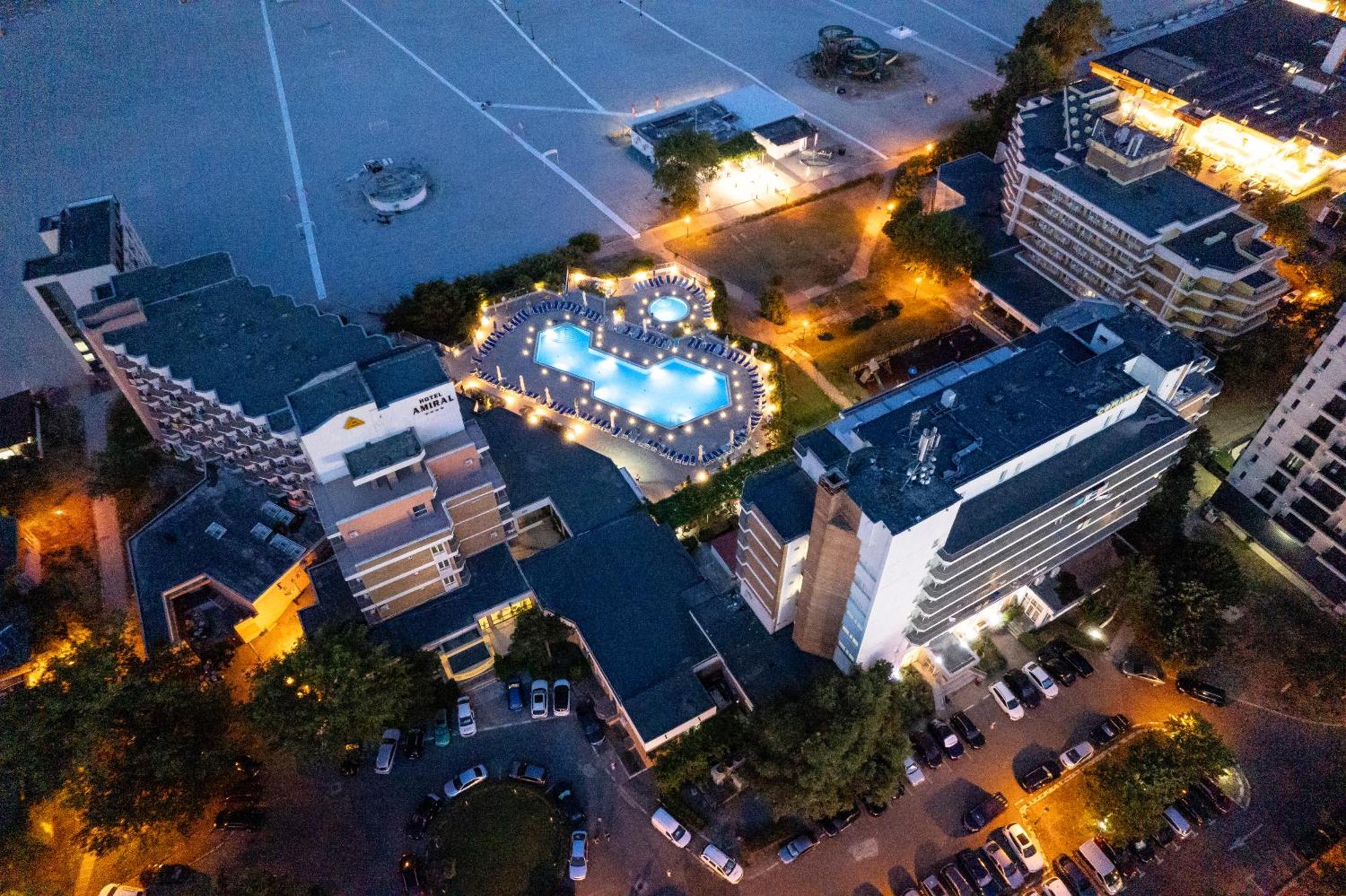 Hotel Comandor ママイア エクステリア 写真
