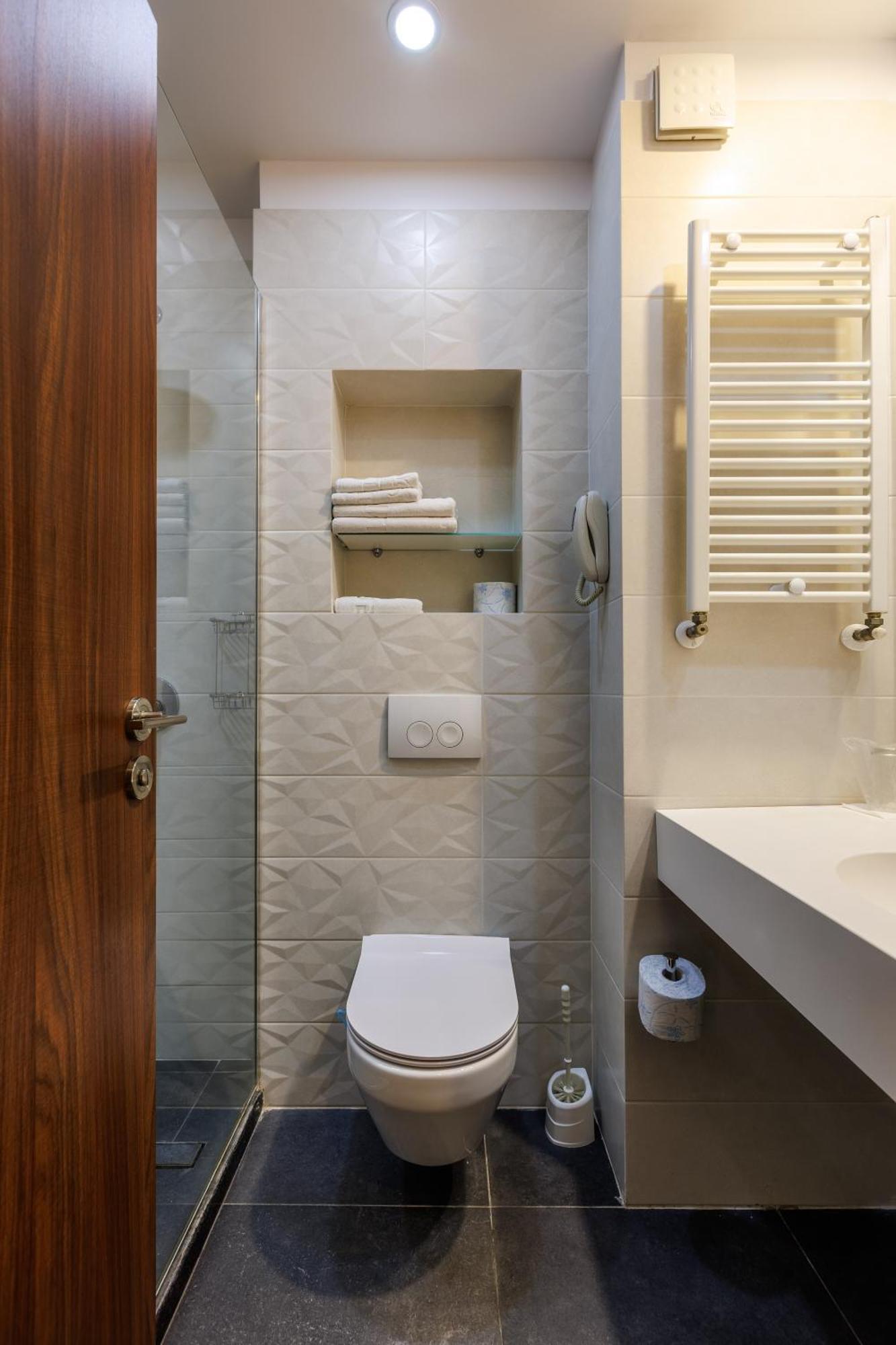 Hotel Comandor ママイア エクステリア 写真